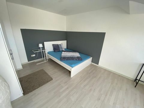 The 1-room-apartment in Mannheim-Rheinau with a living space of approx. 30m2 and balcony is fully furnished and equipped. It has a private bathroom with bath tube (towels are also available), wardrobe, double-bed (140x200), desk/dining table, LCD-TV,...