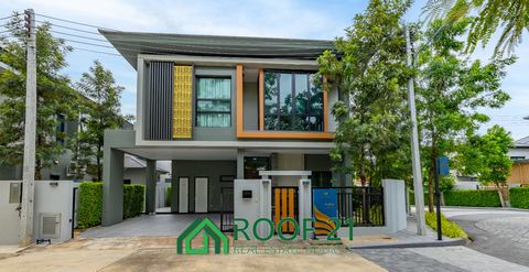 The Masters Sriracha is a new luxury residential series located in the heart of Sriracha City, Thailand. It boasts a Modern Luxury style that elevates the quality of life above and beyond. Situated in a prime location alongside a major road, it's par...