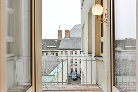 This magnificent 110 m² Art Nouveau apartment is located not far from Vienna's famous Naschmarkt in an old Viennese-style building. The apartment consists of a spacious living room with dining area and fully equipped kitchen, two bedrooms, a bathroom...