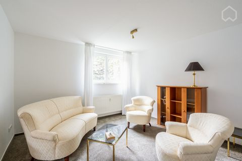 ***English Version*** This beautiful 2.5 room basement apartment offers everything you need to feel good. The completely furnished apartment offers space for two to three persons. During a visit another bed can be added. Bed linen, as well as pillows...