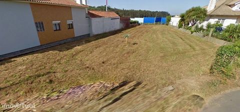 Land located in a quiet area and with good access to the A29, with project in approval phase for earthly housing of typology T3. Make an already visit. Impact, your real estate. Why buy with Impacto? We are specialists in the real estate market. - Ou...