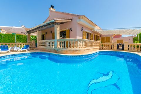 Welcome to this beautiful holiday home in Badia Gran. It is prepared for 6 persons. The beautiful outside area counts with a 9mx4m chlorine pool (depth 0,4-2,2m), a fully equipped terrace with a dining table and a barbeque, as well as a porch with a ...