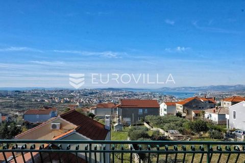 In the vicinity of Split, there is a stone holiday house with a beautiful view of Split. It extends to four, and consists of a living room, dining room, kitchen, two bedrooms, two bathrooms, entertainment room, gym, outdoor room with jacuzzi, and nor...