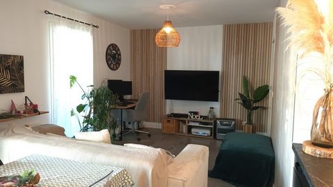 Dpt Hérault (34), à vendre appartement T4 de 79,12 m² - Terrain de 124 - Plain pied