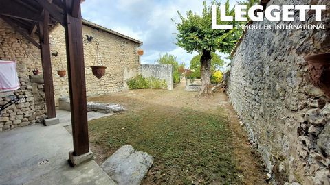 A16390 - Charming old house to finish renovating with the possibility of converting the adjoining barn within walking distance of all amenities. Information about risks to which this property is exposed is available on the Géorisques website : https:...