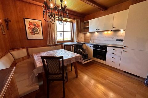 This beautiful apartment for a maximum of 7 people is located in a villa in the middle of Fügen, in the heart of the Zillertal winter sports region in Tyrol. The apartment is comfortably and comfortably furnished in typical Tyrolean style with great ...
