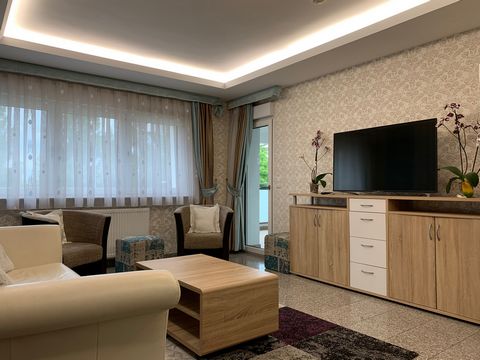 This stylish 3-room apartment welcomes up to 2 tenants, making it the perfect abode for you and your colleague or partner. Grab this opportunity for a minimum rental period of six months. Your hip, stylish sanctuary awaits! Let's talk about what sets...