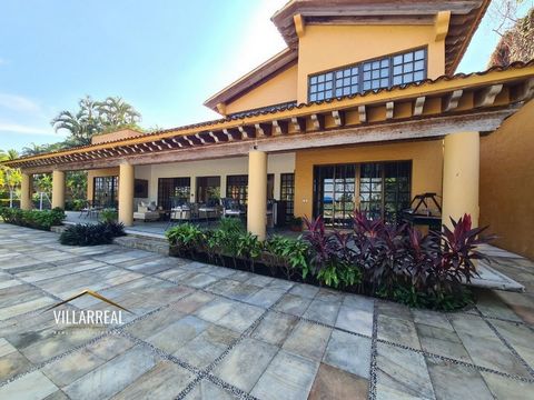 If you are looking for a dream home, then this unique property is for you. This spectacular house, located in an exclusive residential area of Ixtapa, offers you luxurious furnishings, a beautiful view of hole #5 and the lake. The unrivalled garden o...