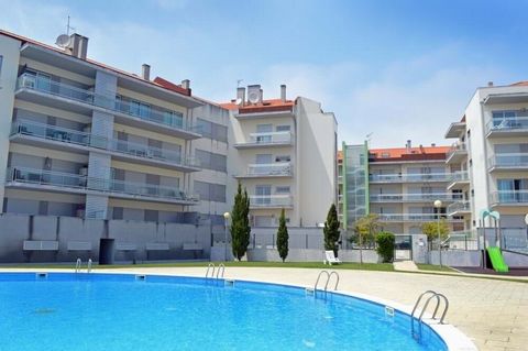 2 bedroom apartment in a gated community with swimming pool just 250m from the beach of S. Martinho. This extraordinary apartment consists of two bedrooms with built-in wardrobes, living room with balcony, fully equipped kitchen with balcony, bathroo...