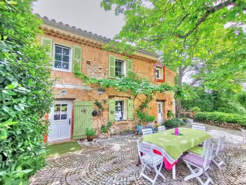 In exclusivity, discover this magnificent 17th century property, a stone building of exceptional beauty, located in a peaceful environment in the Val. With its 185 m2 of living space on a plot of 3967m2, this occupied life annuity house is a real pea...