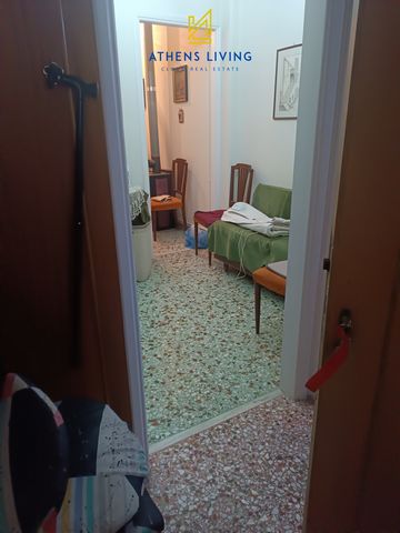 NICAIA - SAINT JOHN CHRISOSTOMOS. 63 sqm apartment for sale located on the first floor of a 1960 two-storey house without elevator. It consists of a hall-living room-one bedroom, bathroom. Needs renovation. It is located in an extremely privileged sp...