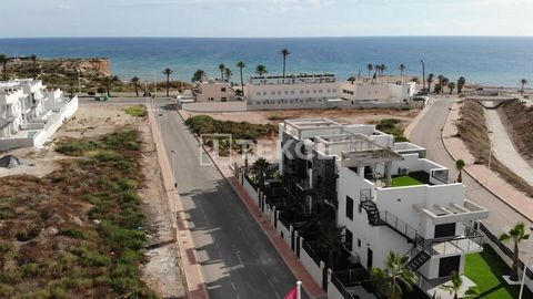 Apartamentos de 2 y 3 dormitorios a 500 metros de la playa en Mazarron Murcia Los apartamentos están situados en Mazarrón, un pueblo enclavado en las estribaciones de la Sierra de la Almenara. Esta localidad goza de un clima mediterráneo con abundant...