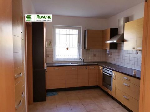 We offer you a large house on three floors with a built-up area of 131 sq.m., located in a yard with a size of 1136 sq.m. The house is made according to a German project with large spacious rooms with the possibility of separate corners. The house ha...