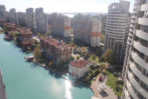 Apartamento de 2 dormitorios en un complejo con piscina en Estambul. El apartamento de 2 dormitorios en Küçükçekmece, Estambul, está situado en el complejo Bosphorus City, que cuenta con piscinas, un lago, pistas deportivas y senderos para caminar. I...