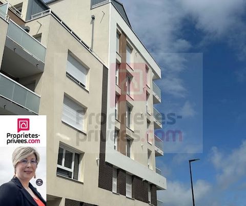 Rosa Lopes vous propose à la vente sur Saint Malo proche de la gare ce bel appartement situé au 5 eme étage avec ascenseur d'un immeuble récent de 2020. Appartement trois pièces très lumineuses, composé d'une grande pièce de vie avec cuisine ouverte ...