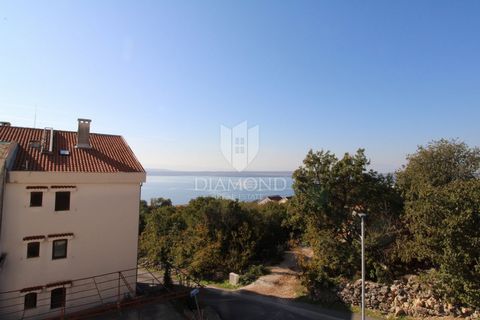 Location: Primorsko-goranska županija, Crikvenica, Dramalj. Dieses Studio-Apartment in Dramalj ist eine ideale Gelegenheit für alle, die eine hervorragende Investition im Tourismus suchen! Nur 500 Meter vom Meer entfernt gelegen, bietet es schnellen ...