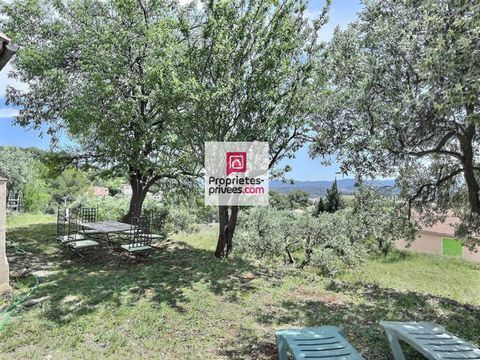 DRAGUIGNAN - Maison 3 pièces de 80 m² sur un terrain de 1002 m² exposée Sud bénéficiant d'une belle vue dégagée.