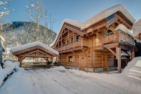 This beautiful chalet with indoor pool is brand new and is located in the heart of the resort. Rental from Sunday to Sunday. In a quiet area and close to all amenities, it has a view of the mountains and Avoriaz. The Pleney ski lifts are 650m away an...