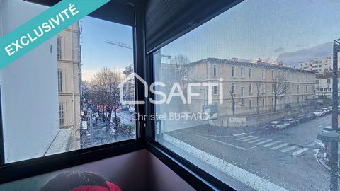 EXLUSIVITE SAFTI, MARSEILLE 13002, cet appartement d'une surface de 39m2 est idéal pour un placement ! Situé dans une résidence de 2021, il bénéficie d'un emplacement de choix entre Vieux Port et Terrasses du Port, à quelques mètre de la Joliette. To...