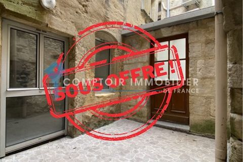 Nicolas Servol votre conseiller immobilier local, vous propose de découvrir cette charmante maison de village sur la commune de Meynes qui se situe en plein triangle Nîmes, Arles, Avignon et également à seulement 10 minutes du pont du Gard. Nichée en...