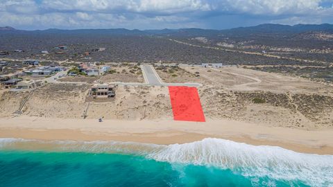 Punta Perfecta Esmeralda Lot 10 offers 11,557 square feet of beachfront bliss and unreal views of the gentle curved bay and sandy beach at Punta Perfecta in Baja California Sur, Mexico. This is where ocean lovers go to walk the tranquil beaches, whal...