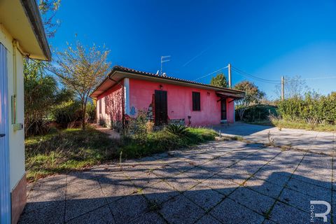 Diese gepflegte Villa erstreckt sich über eine gut gestaltete und effizient genutzte Etage und bietet alles, was ein Traumhaus braucht. Das exklusive Angebot umfasst drei geräumige Schlafzimmer und zwei Bäder, die durch ihre praktische Ausstattung üb...