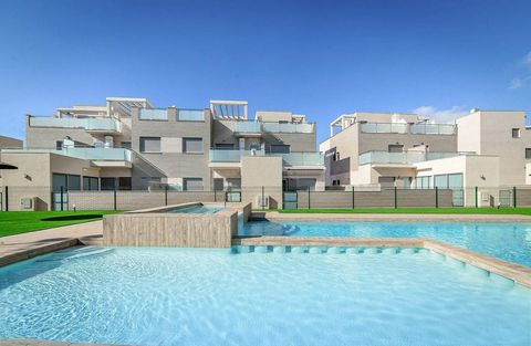 Beleef de mediterrane droom in Torre de la Horadada, Alicante! Ontdek dit moderne appartement van 70 m² , perfect voor diegenen die willen genieten van een ontspannen en comfortabele levensstijl naast de beste stranden in de regio. Gelegen in een exc...