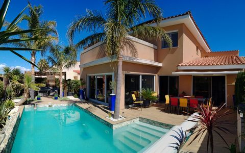 VILLA 5 PIECES DE 2015 165M2 AVEC PISCINE