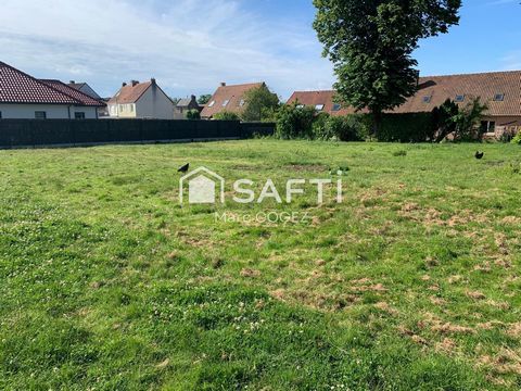 Terrain constructible de 882m2 à La Capelle-lès-Boulogne