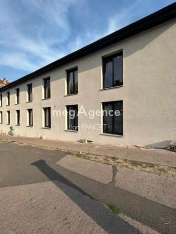 STUDIO PLATEAU 20M2 AVEC STATIONNEMENT - CENTRE DEUX - SAINT ETIENNE - INVESTISSEMENT