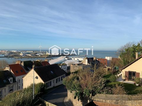 Appartement en rez-de-chaussée avec vue sur la mer, 2 chambres. Refait à neuf. balcon terrasse