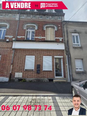Nouveauté Benjamin Propriétés Privées ! A Hirson, secteur très proche de la gare et du centre ville, découvrez cet immeuble composé de 3 lots ! Les communs et 2 appartements entièrement rénovés et loués (permis de loué OK, en gestion agence) ! Le tro...