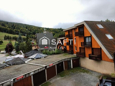 Studio de 25m2 situé au 2ème étage sans ascenseur, avec balcon vue station