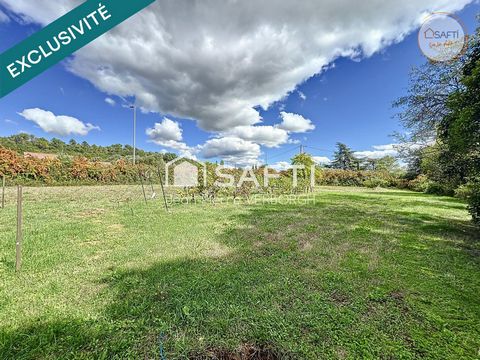 Terrain à batir de 1795m² borné