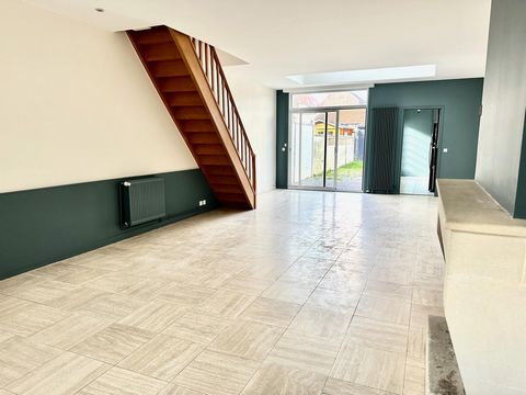 Maison 4 chambres, 2 salles de bain, jardin,garage