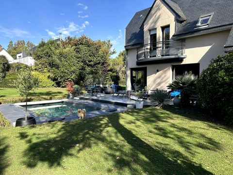 Honfleur à vos pieds et le jardin pour rêver.