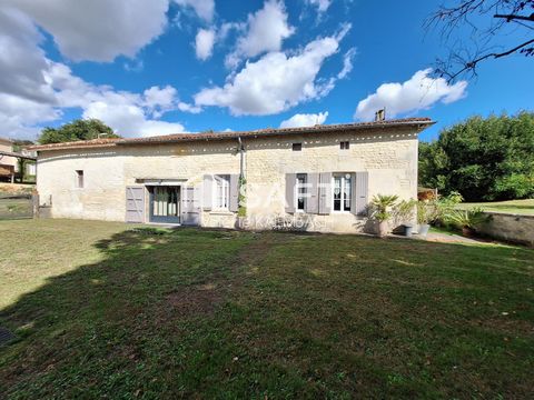 Maison charentaise en moellons