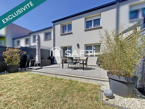 Charmante maison sans travaux, 3 chambres, garage motorisé, 2 places de stationnement privatif