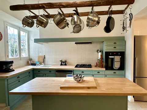 Charmante maison de village avec jardin et garage