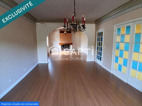 MAISON TROIS HABITATIONS ET HANGAR