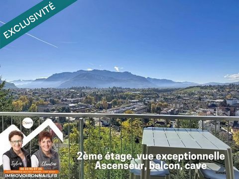 Appartement rénové, lumineux et cosy, avec vue exceptionnelle sur les massifs, ascenseur