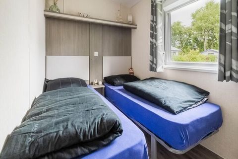 In this pretty bungalow in Renesse, families will find a comfortable home for a great holiday in Zeeland. Spend relaxing days by the sea and enjoy fantastic sunsets while barbecuing on the beautiful wooden terrace. The bungalow is in a quiet location...