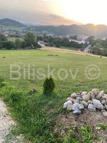 Pregrada, Gorička street Building plot of regular shape, surface area 1879m2 in the zone of residential use. It is possible to connect to electricity, water and gas on the road next to the land. Orientation: east, west, north, south Price: EUR 37,000...