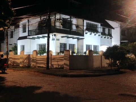 Excellent 5 Bedroom House For Sale in Miraflores Cali Colombia Esales Property ID: es5553521 Property Location Calle 4 No.24A-20 Miraflores City: CALI State: Valle del Cauca Colombia Price in dollars 550000 Property Details With its glorious natural ...