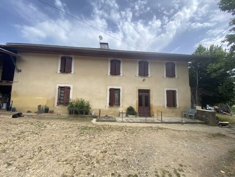 Summary Less than 20 minutes from amenities is this south east facing stone and brick farmhouse, ideal for horses or small livestock, with nearly 12 ha of land adjoining or nearby. It is immediately habitable, in reasonable condition. It is a traditi...