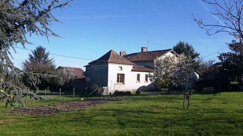 Summary In the beautiful department of Dordogne, a 275 hectare beef farm with 235 ha for sale and 40 ha to rent. A nicely renovated traditional 3 bedroom stone house and with 8900 m2 of buildings, cattle housing and storage, this farm is capable of h...