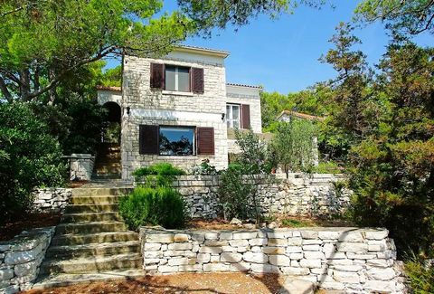 An older stone villa located by the sea in a beautiful bay near Vela Luka, on the south side of the island of Korčula. In Vela Luka, 10 km away, there are restaurants, a supermarket and shops, coffee bars and all the necessary facilities for a pleasa...