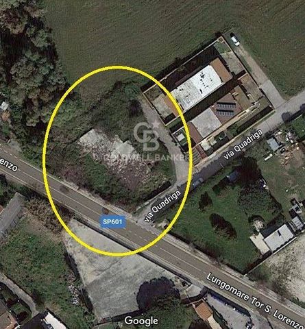 LIDO TIRRENELLA VIA LITORANEA FOR SALE BUILDING LAND SQM. ABOUT 1,400 WITH BUILDING PERMIT FOR 5 TERRACED HOUSES. CHARGES PAID, FOUNDATIONS AND FLOOR ALREADY BUILT.