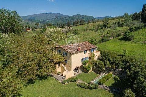 The farmhouse, on 3 levels, has a total area of about 300 sq.m and consists of a main house and an independent apartment located on the ground floor, where we find living room, kitchen, bathroom and bedroom with private loggia and direct access to th...