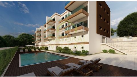 Apartamento de 3 dormitorios con vista al mar ubicado a 250 metros de la playa en Albufeira, Algarve. Este apartamento está ubicado en la planta baja - planta baja - con ascensor insertado en una urbanización en construcción con piscina, solárium y j...
